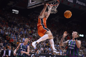Valencia Basket captain signs a new deal